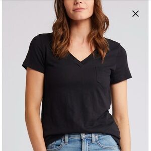 Size Small Caslon black V-neck tee with pocket